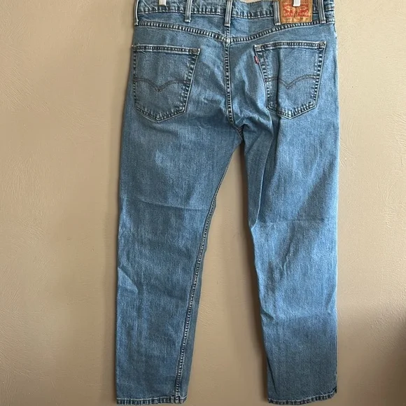 Levi’s Classic Light Blue Men's Jeans. Size 38X32 - Picture 2 of 9